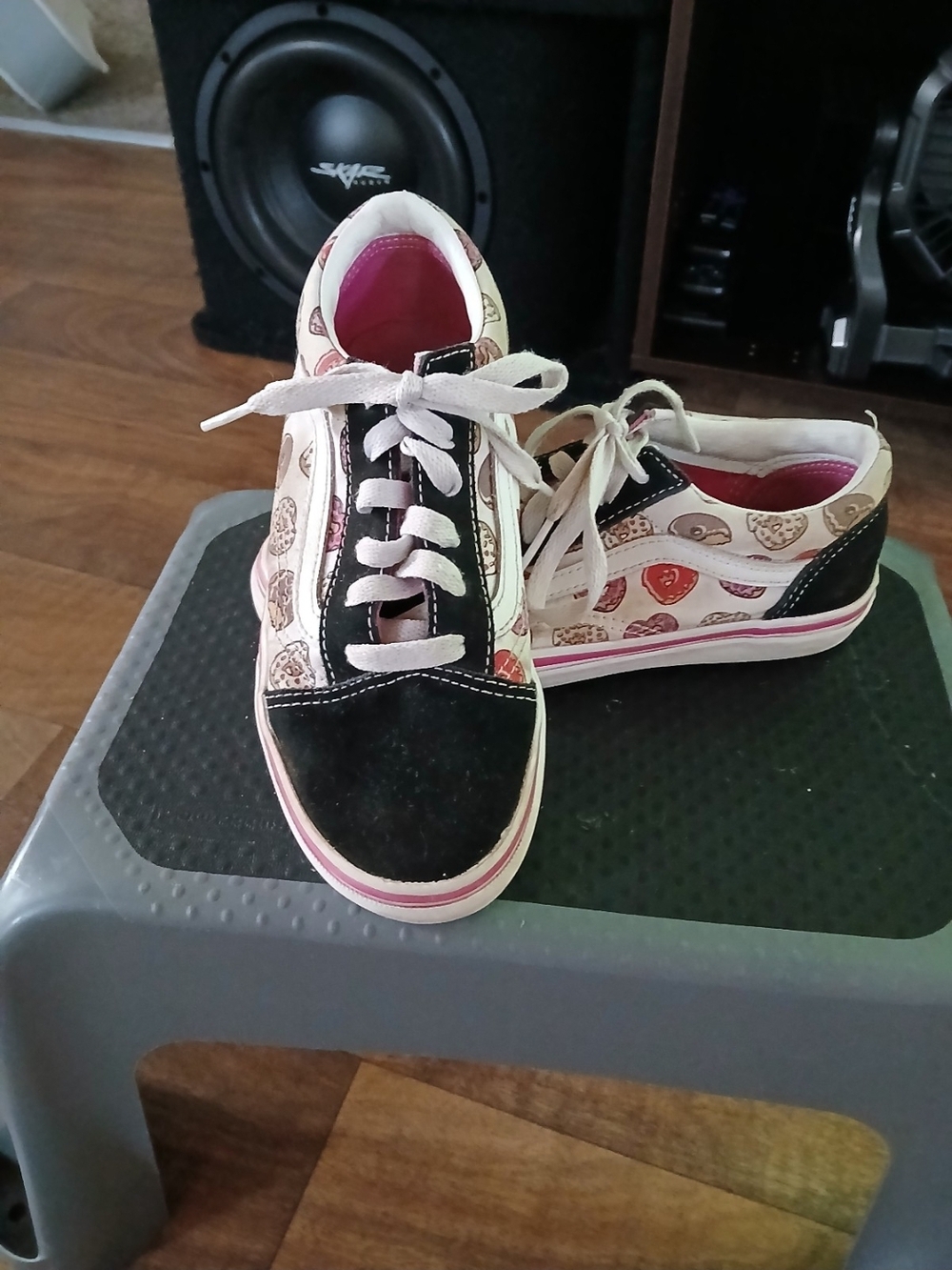 Old Skool Vans Donut Print Size 3